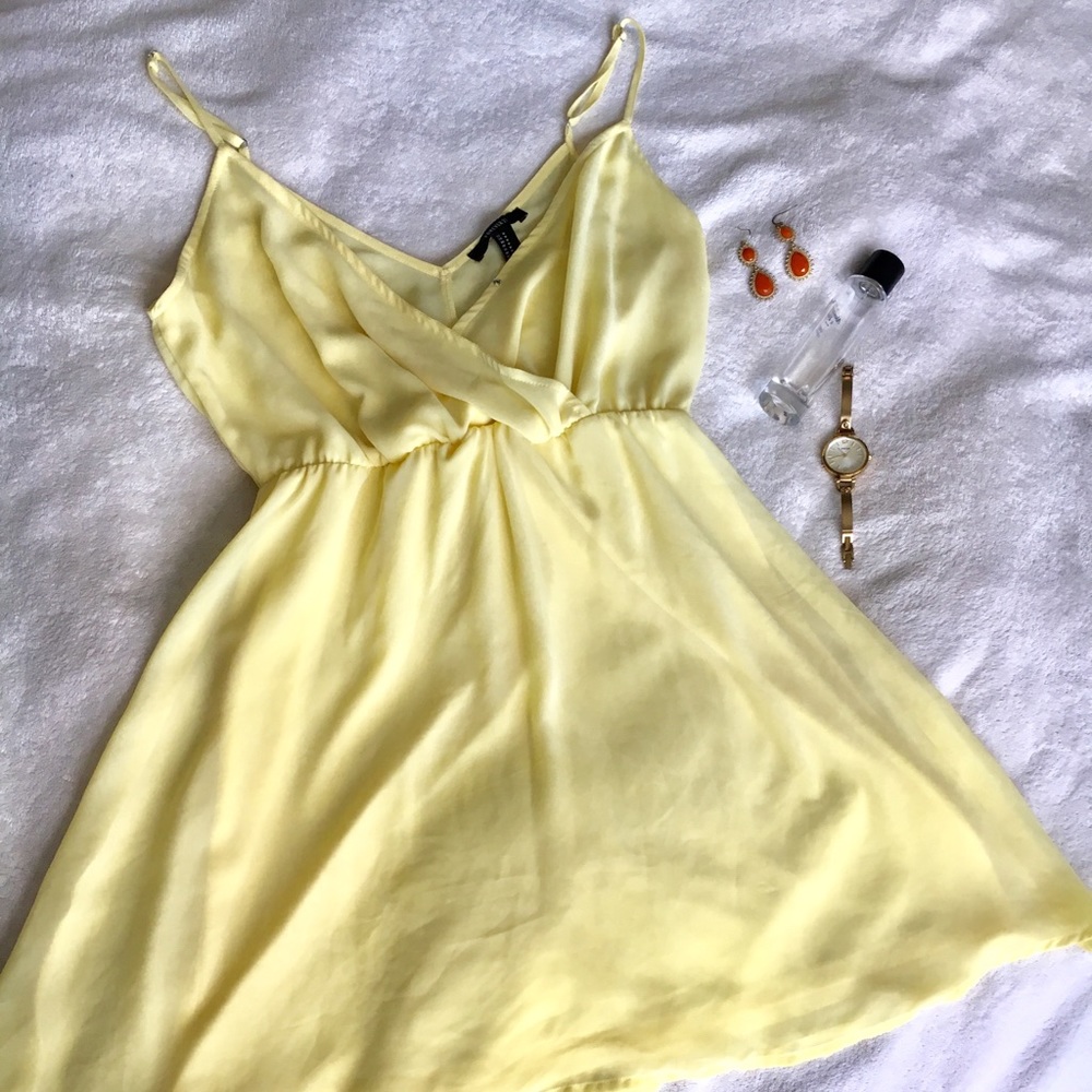 YELLOW DRESS